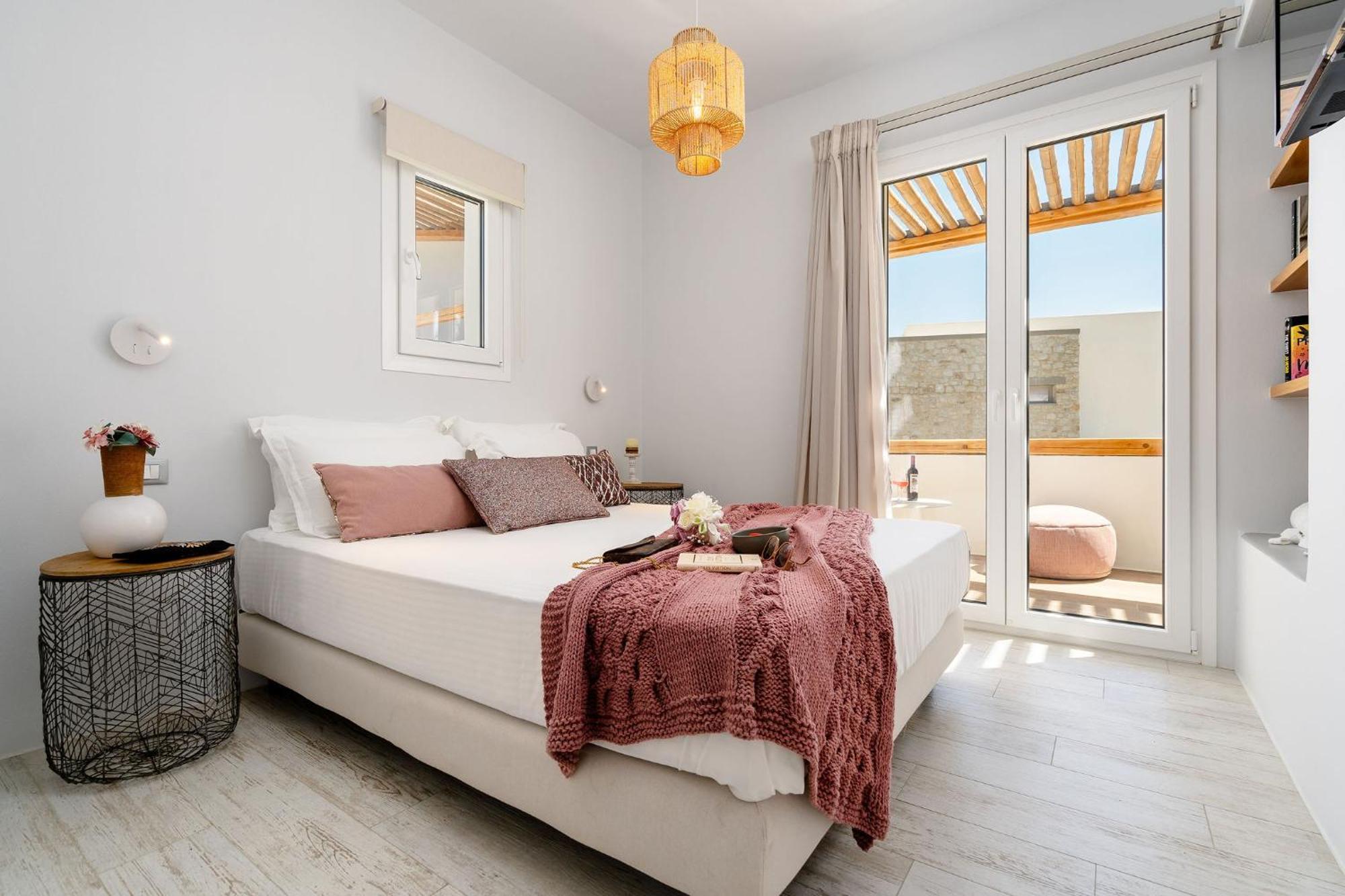 Agia Anna  Sunday Luxury Suites מראה חיצוני תמונה